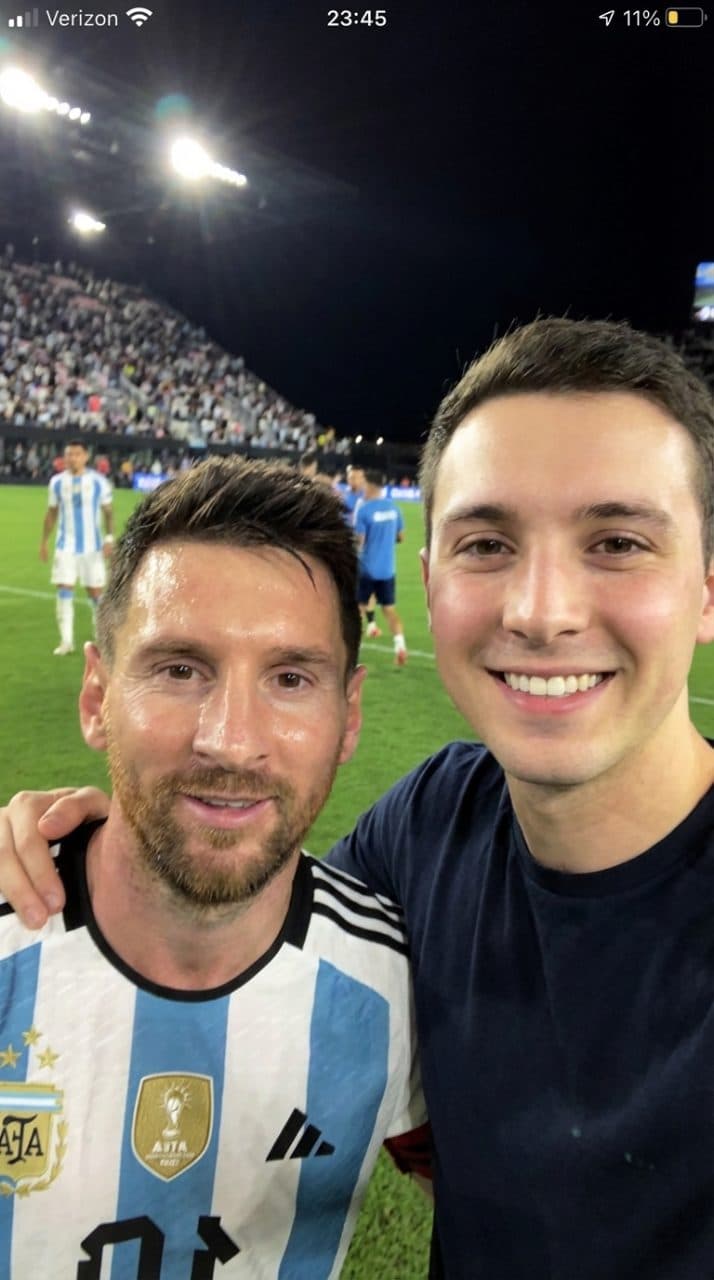 Pitch Selfie Moment